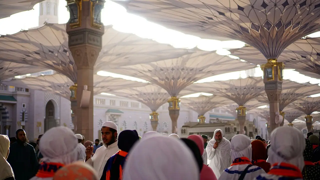 masjid nabawi, people, hajj, umrah, madinah, islam, muslim, crowd, religion, masjid, islamic, group, human, walking, holy, praying, worship, masjid nabawi, masjid nabawi, hajj, hajj, hajj, umrah, umrah, madinah, madinah, madinah, madinah, madinah